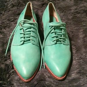 FRYE Oxford Shoes Size 9.5 Worn Twice